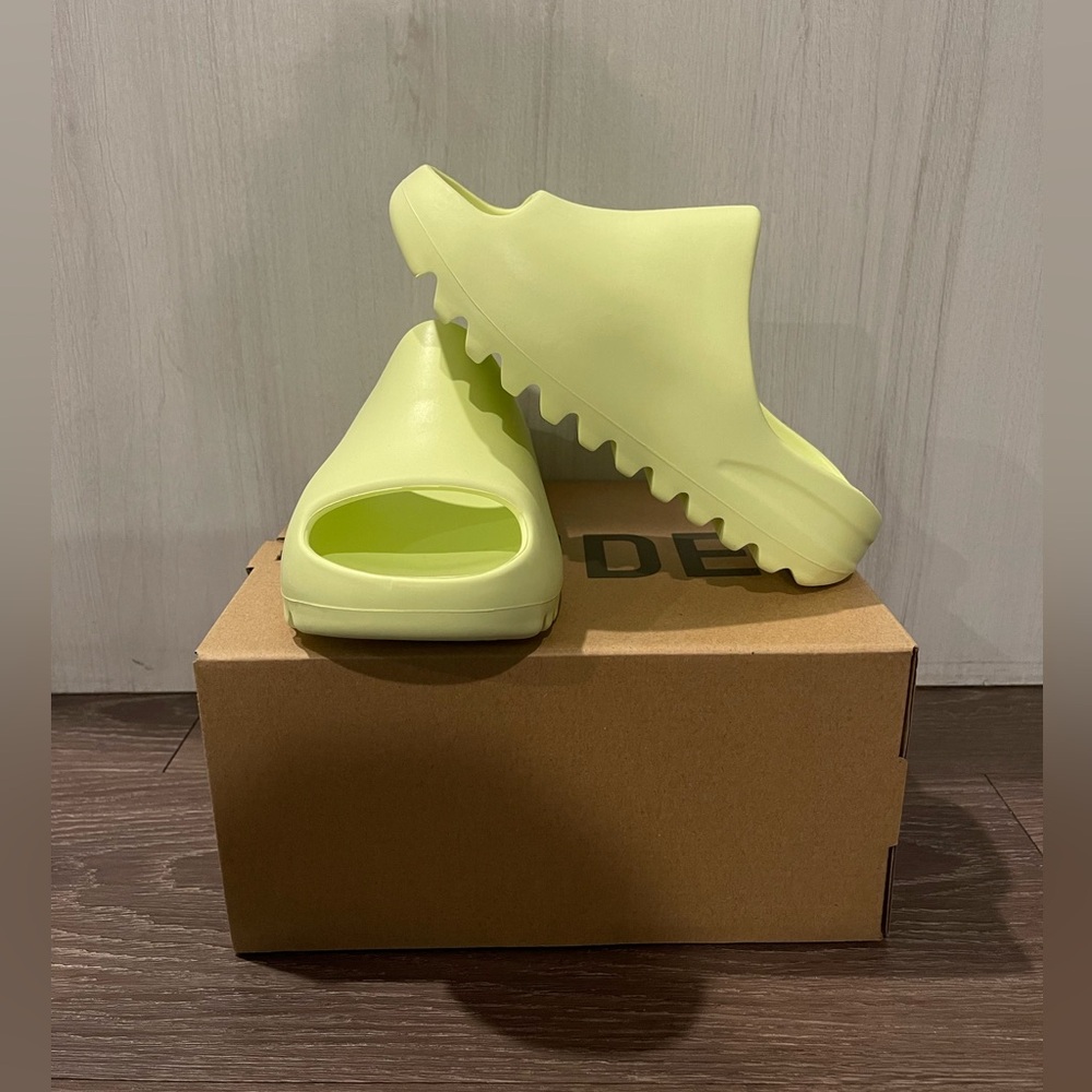 ADIDAS YEEZY SLIDE GLOW GREEN (KIDS)